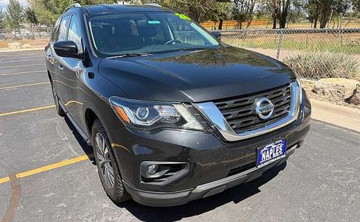 2020 Nissan Pathfinder SV