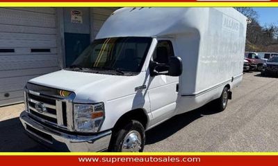 2017 Ford E-350