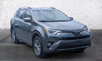 2018 Toyota RAV4 LE Plus XLE