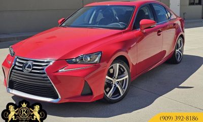 2017 Lexus IS 200T