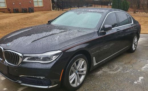 2017 BMW 750I B7