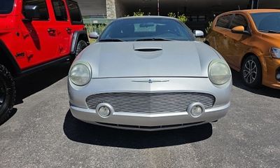2005 Ford Thunderbird Deluxe