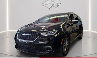 2027 Chrysler Pacifica Limited