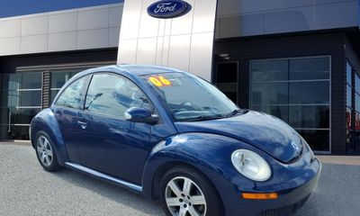 2006 Volkswagen Beetle Coupe