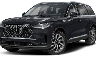 2026 Lincoln Aviator Base