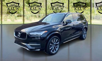 2018 Volvo XC90 Momentum