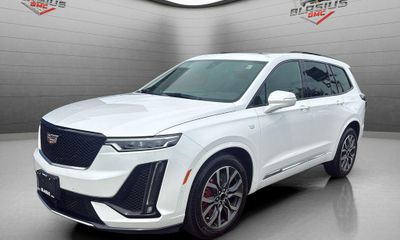 2023 Cadillac XT6 Sport Platinum