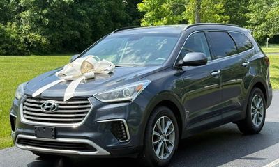 2017 Hyundai Santa FE GI