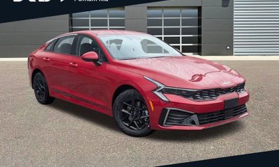 2025 Kia K5 LXS