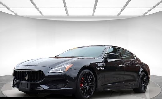 2023 Maserati Quattroporte Modena Q4