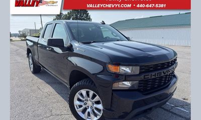 2022 Chevrolet Silverado LTD Custom