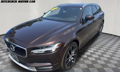 2017 Volvo V90CC Inscription