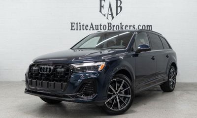 2025 Audi Q7 Quattro Premium Plus