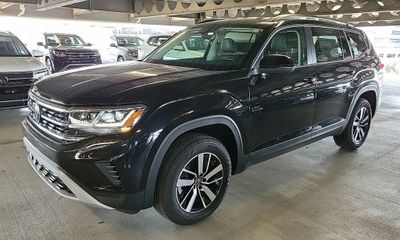 2023 Volkswagen Atlas SE