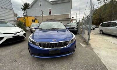 2017 Kia Forte LX Base