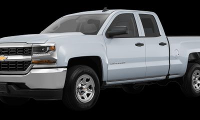 2018 Chevrolet Silverado Custom