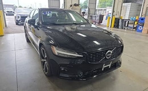 2024 Volvo S60 Plus Dark