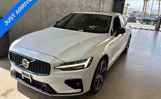 2024 Volvo S60 Plus Dark