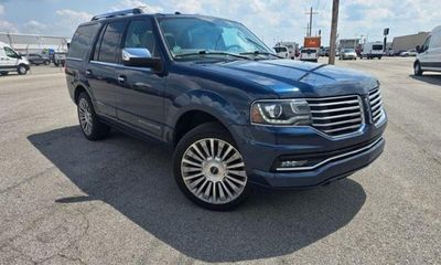2017 Lincoln Navigator Select