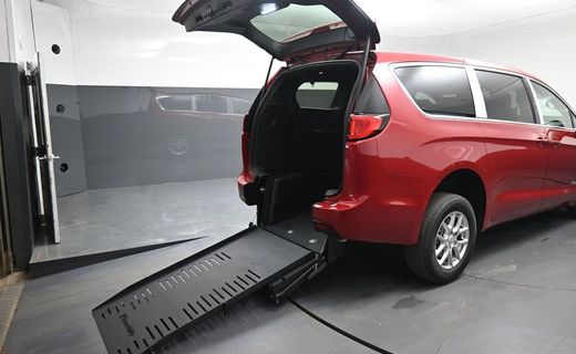 2026 Chrysler Voyager LX