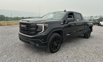2025 GMC Sierra Elevation