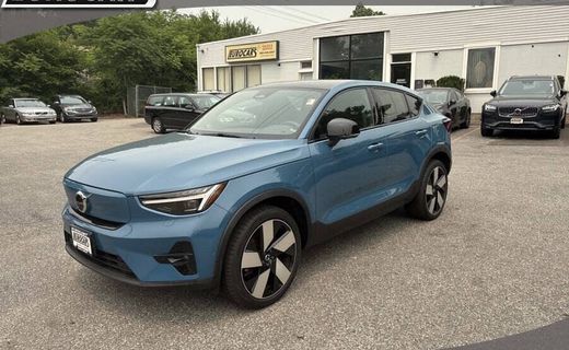 2023 Volvo C40 Ultimate Dark