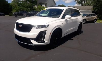 2023 Cadillac XT6 Sport Platinum
