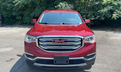 2019 GMC Acadia SLE 1