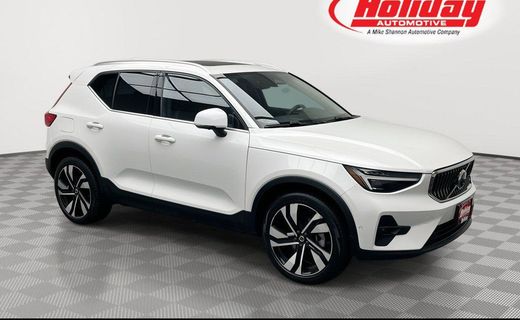 2023 Volvo XC40 Ultimate Bright