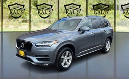 2019 Volvo XC90 Momentum