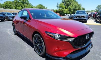 2026 Mazda MAZDA3 Premium Plus