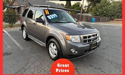 2011 Ford Escape XLT