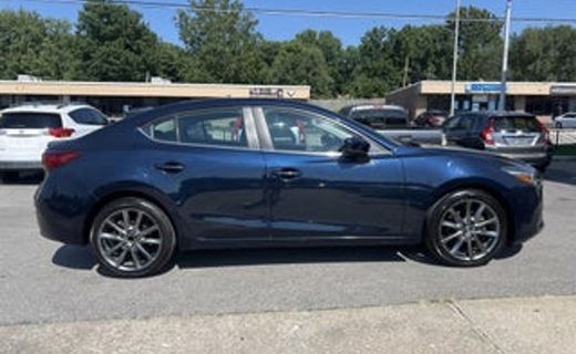 2018 Mazda MAZDA3 Touring