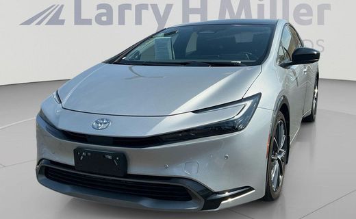 2025 Toyota Prius XLE
