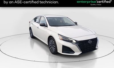 2024 Nissan Altima SV