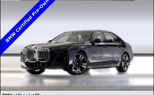 2023 BMW 740i