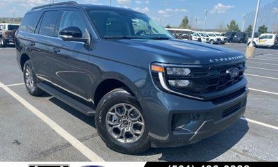 2026 Ford Expedition Active