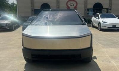 2024 Tesla Cybertruck Cyberbeast