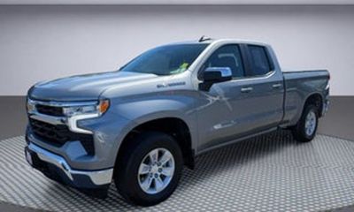 2023 Chevrolet Silverado LT