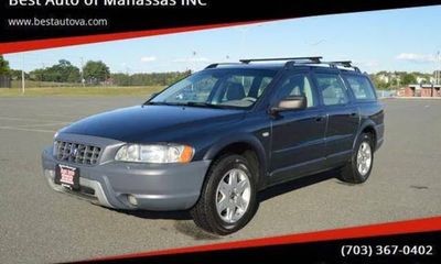 2005 Volvo XC70 Base