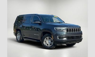 2023 Jeep Wagoneer Base