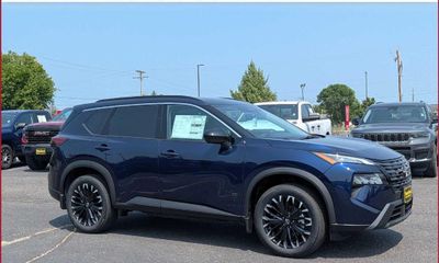 2026 Nissan Rogue SV