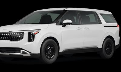 2027 Kia Carnival LX