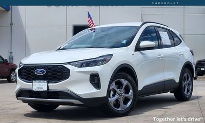 2025 Ford Escape ST Line Select