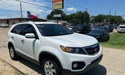 2012 Kia Sorento GL Middle LOW