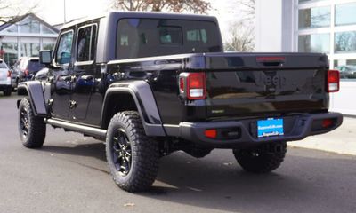 2023 Jeep Gladiator Sport