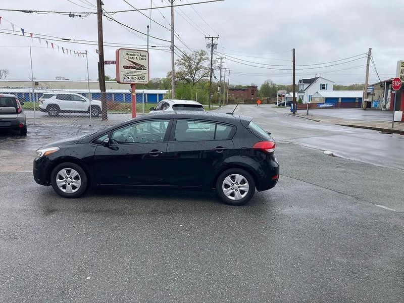 2017 Kia Forte — a typically priced live listing