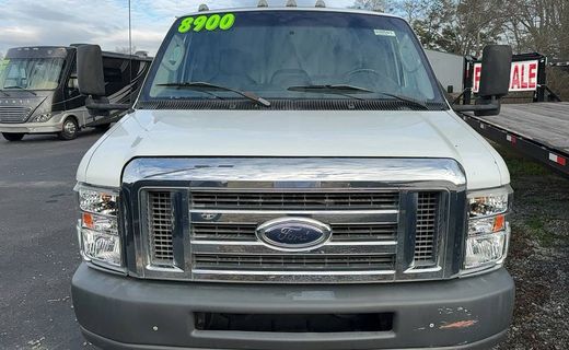 2011 Ford E-450