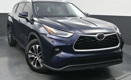 2021 Toyota Highlander LE