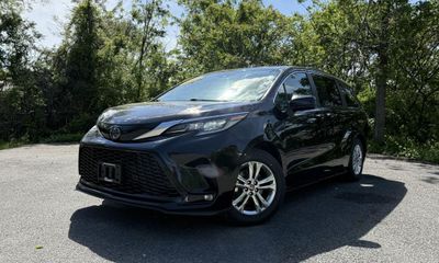 2022 Toyota Sienna XSE